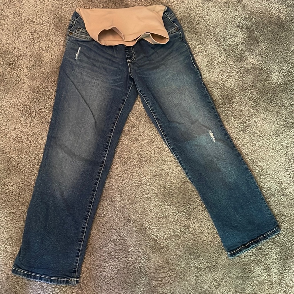 Maternity capris